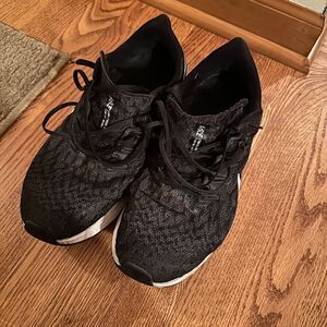 Nike Air Zoom Pegasus 36 Size 10- Mens